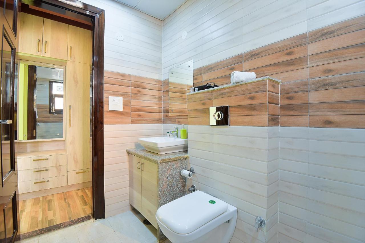 Bedchambers Medicity Serviced Apartments In Gurgaon Eksteriør billede