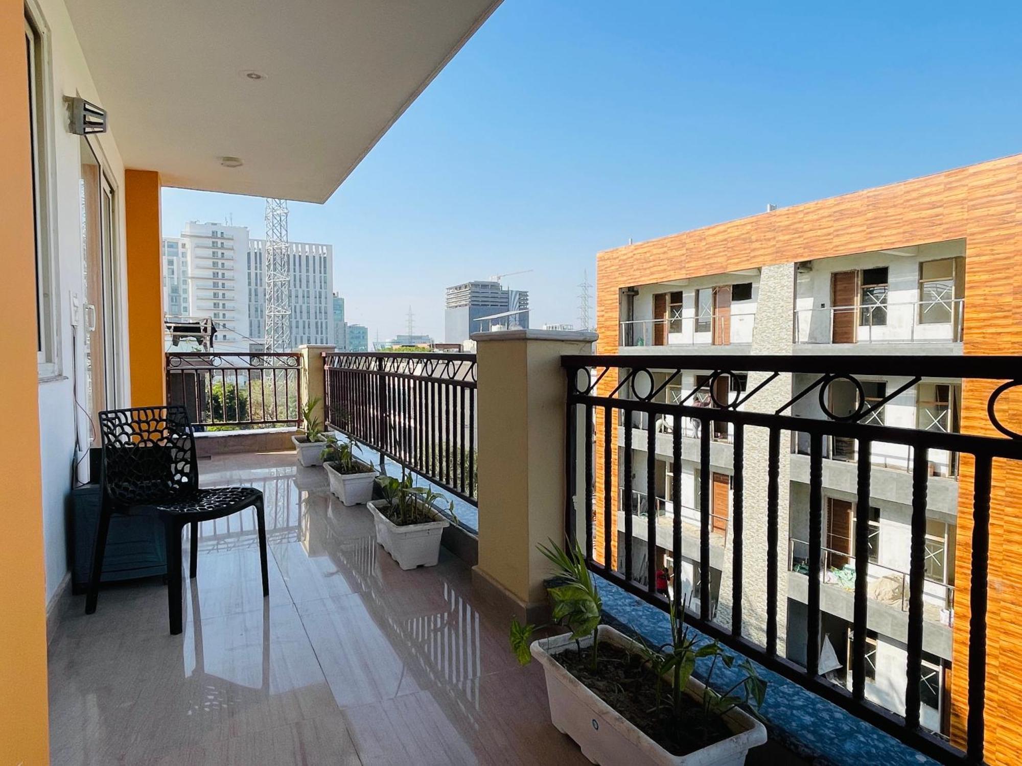Bedchambers Medicity Serviced Apartments In Gurgaon Eksteriør billede