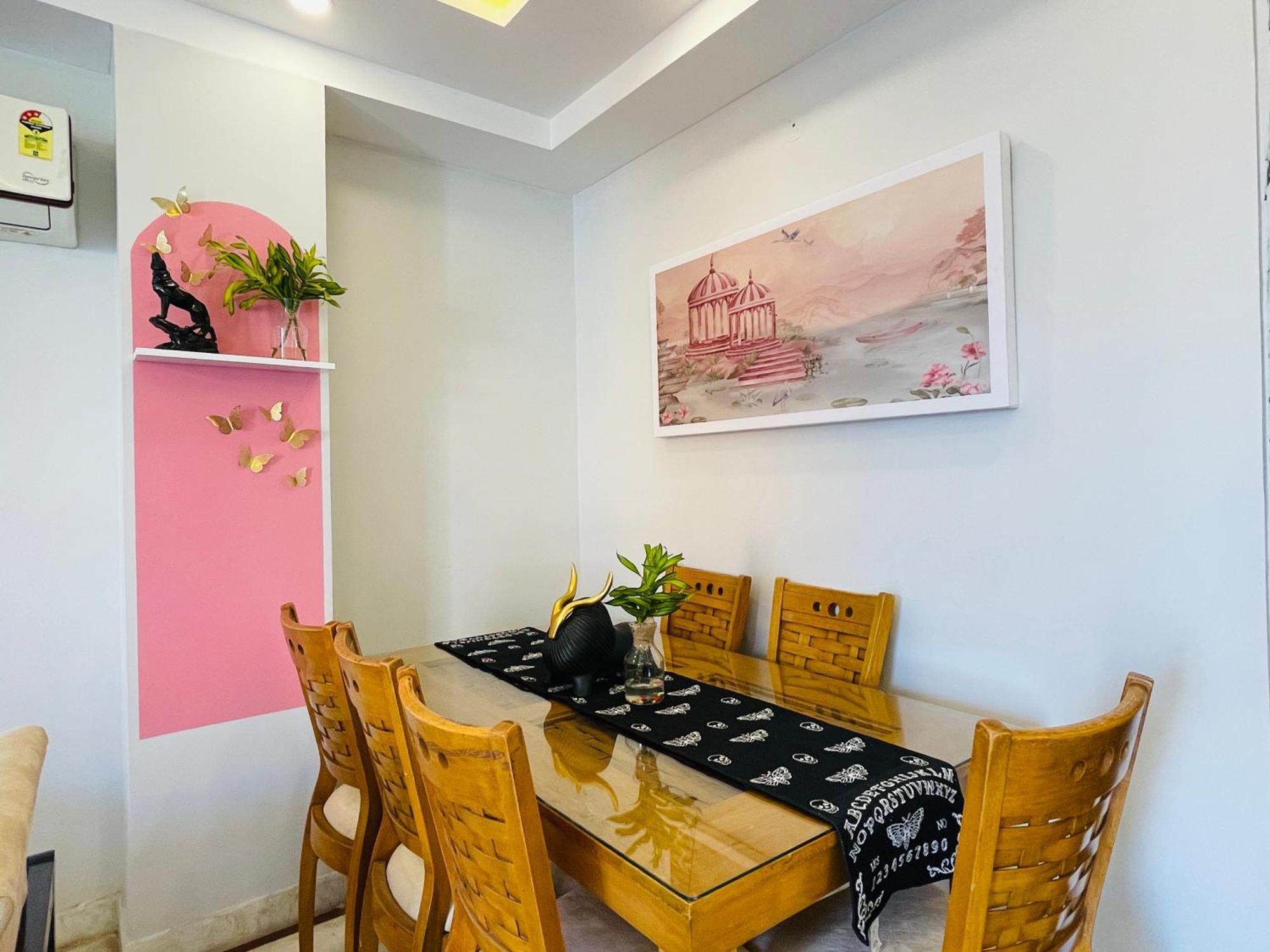 Bedchambers Medicity Serviced Apartments In Gurgaon Eksteriør billede